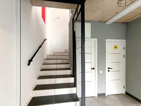 комерційна за адресою Грушевського вул., 57