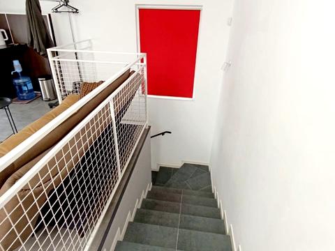 комерційна за адресою Грушевського вул., 57