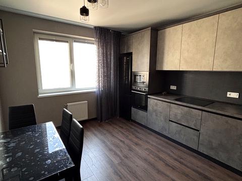 квартира за адресою Академіка Сахарова вул., (54 перлина)