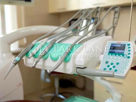 коммерческая по адресу Владимира Ивасюка просп. (Героїв Сталінграду), 6