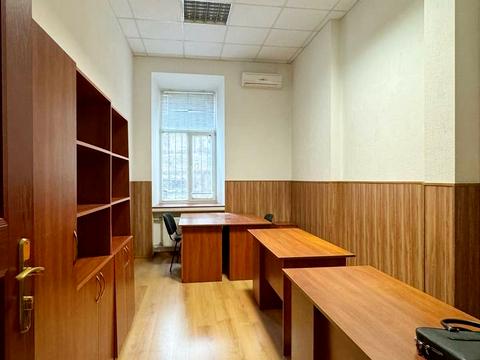 коммерческая по адресу Круглоуниверситетская ул., 7