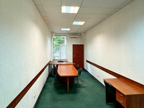 коммерческая по адресу Круглоуниверситетская ул., 7