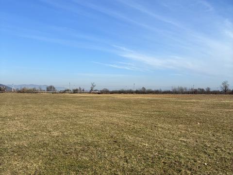 участок по адресу 