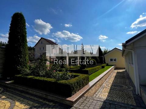 будинок за адресою Хутірська вул.