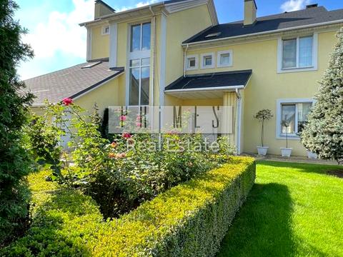 будинок за адресою Хутірська вул.