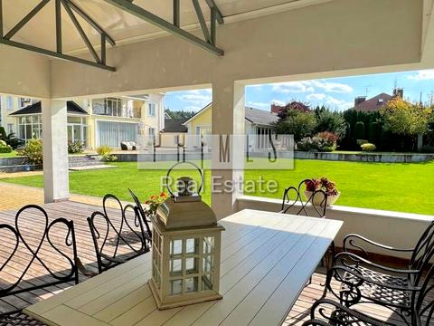 будинок за адресою Хутірська вул.