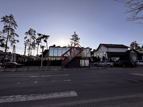 комерційна за адресою Свято-Покровська вул. (Леніна), 42