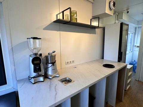 комерційна за адресою Свято-Покровська вул. (Леніна), 42