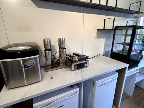 комерційна за адресою Свято-Покровська вул. (Леніна), 42