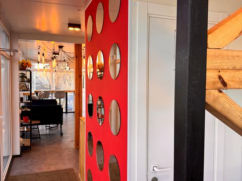 комерційна за адресою Свято-Покровська вул. (Леніна), 42