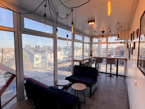 комерційна за адресою Свято-Покровська вул. (Леніна), 42