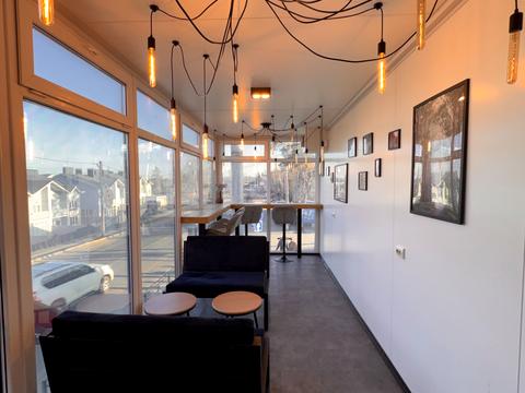 комерційна за адресою Свято-Покровська вул. (Леніна), 42