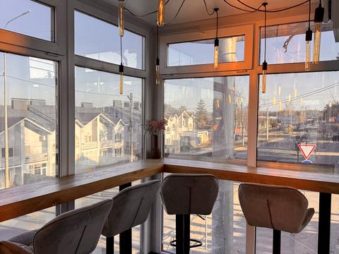 комерційна за адресою Свято-Покровська вул. (Леніна), 42