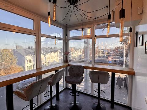 комерційна за адресою Свято-Покровська вул. (Леніна), 42