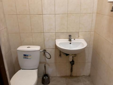 комерційна за адресою Братів Міхновських вул. (Московська), 10