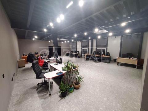 комерційна за адресою В'ячеслава Чорновола, 6