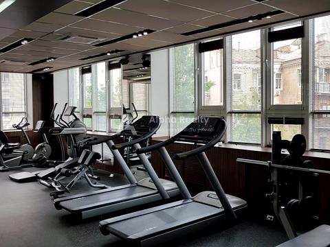 комерційна за адресою Саксаганського вул., 37-К