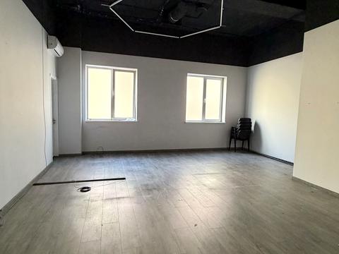 коммерческая по адресу Черняховского ул. (Черняховського), 4