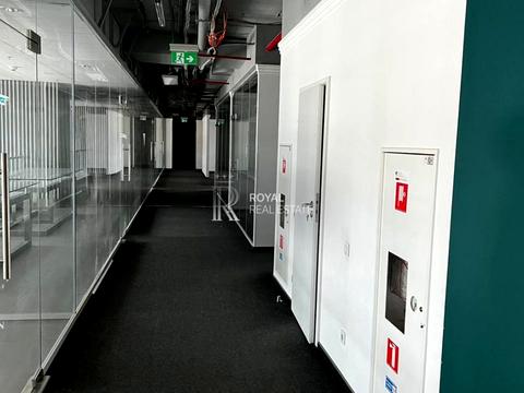 коммерческая по адресу Миколи Плавʼюка ул., 28