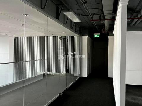 коммерческая по адресу Миколи Плавʼюка ул., 28