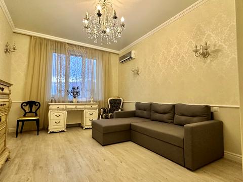 квартира за адресою Дніпровська набережна вул., 14-А