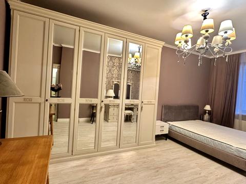 квартира за адресою Дніпровська набережна вул., 14-А