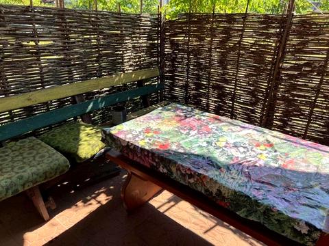 будинок за адресою с. Літочки, каштанова