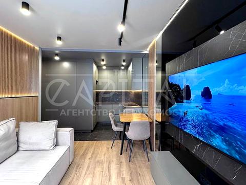 квартира за адресою Салютна вул., 2к25