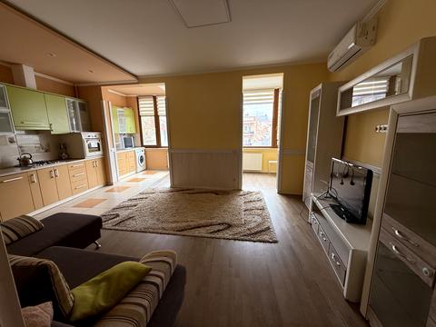 квартира за адресою Жупанатська пл., 1