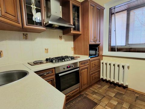 квартира за адресою Захисників України вул., 8