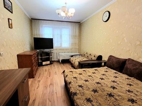 квартира за адресою Захисників України вул., 8