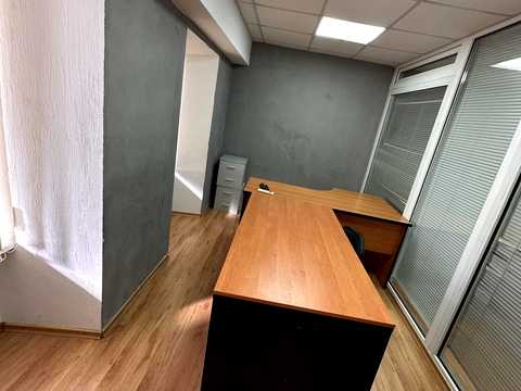 комерційна за адресою Мала Арнаутська вул., 62