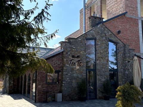 коммерческая по адресу Ивана Сирко ул., 66