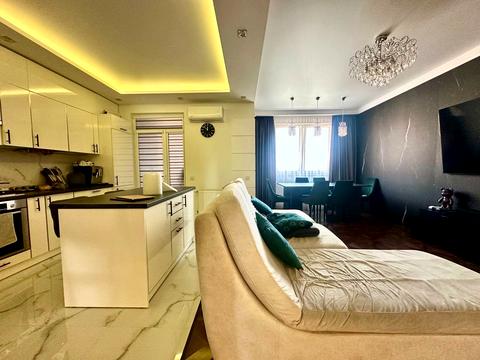 квартира за адресою Героїв Крут вул., 4