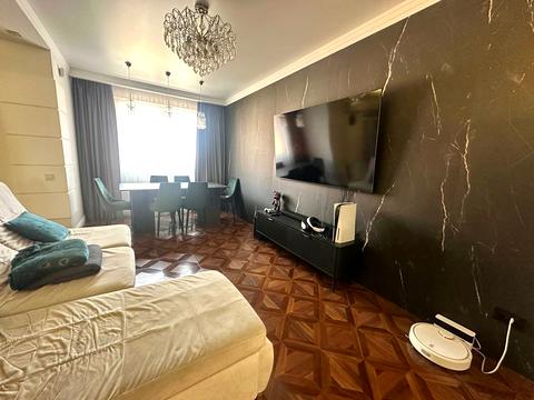 квартира за адресою Героїв Крут вул., 4