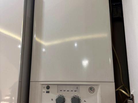 квартира за адресою Героїв Крут вул., 4