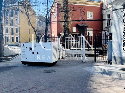 комерційна за адресою Шота Руставелі вул., 15-Б