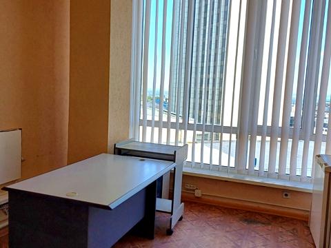 коммерческая по адресу Львовская пл., 1-5