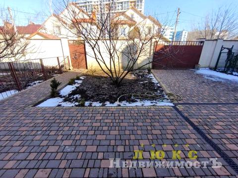 дом по адресу Каштановая ул.