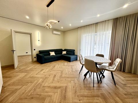 будинок за адресою Успішна