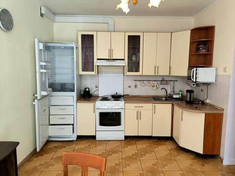 квартира за адресою Миколи Бажана просп., 14