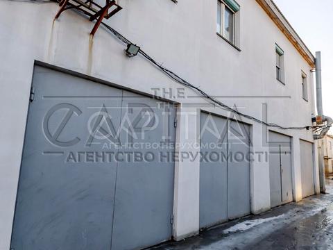коммерческая по адресу Омеляна Пріцака ул. (Академіка Кржижановського), 3