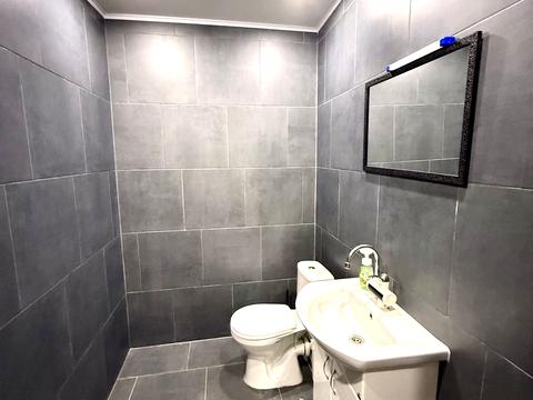 комерційна за адресою Владислава Бувалкіна вул., 60-Є