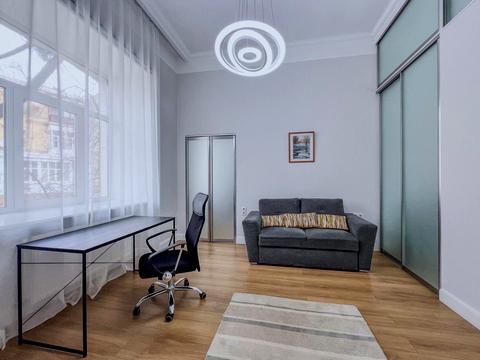 квартира по адресу Богдана Ступки ул. (Станіславського), 3