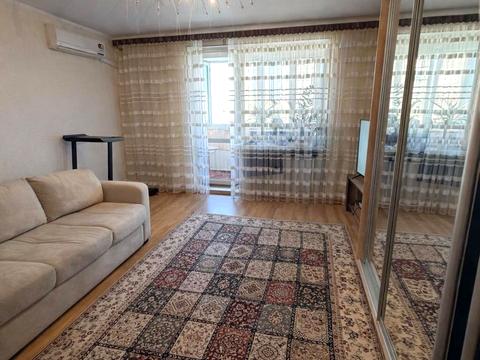 квартира по адресу Небесной Сотни просп. (Маршала Жукова), 14-В