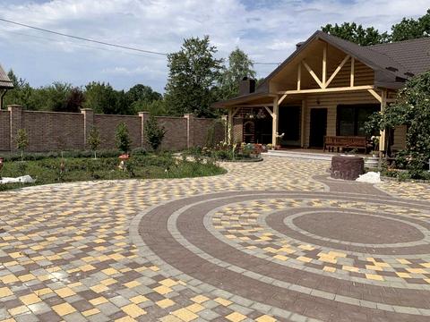 будинок за адресою Дмитра Павличка вул.