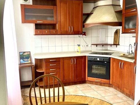 квартира за адресою Черняховського вул., 12