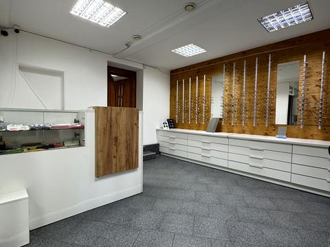 комерційна за адресою Григора Крука вул., 5