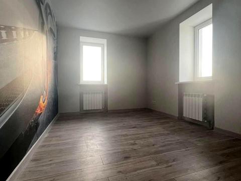 квартира за адресою Паркова вул., 12