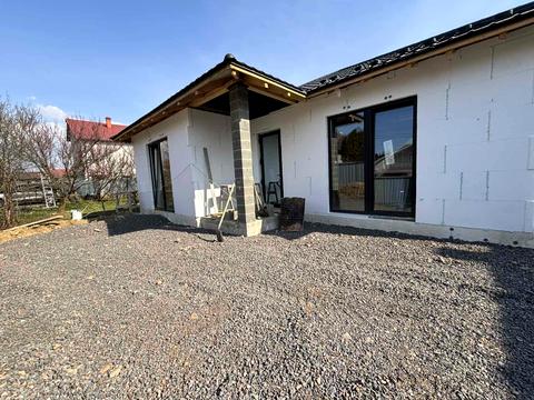 дом по адресу Ужгородская ул.